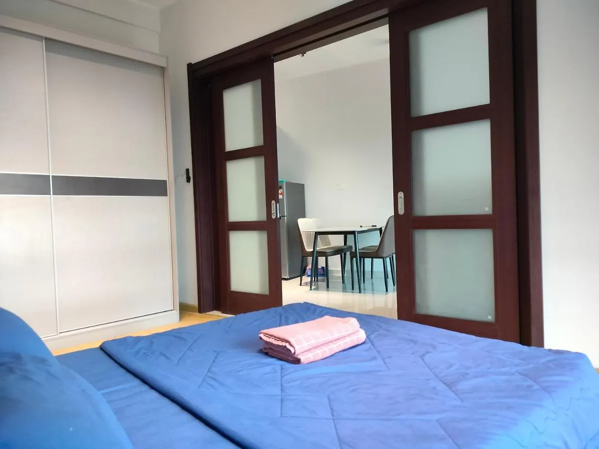 Dangabay Seaview 4Pax With Netflix Wifi Apartment Johor Bahru